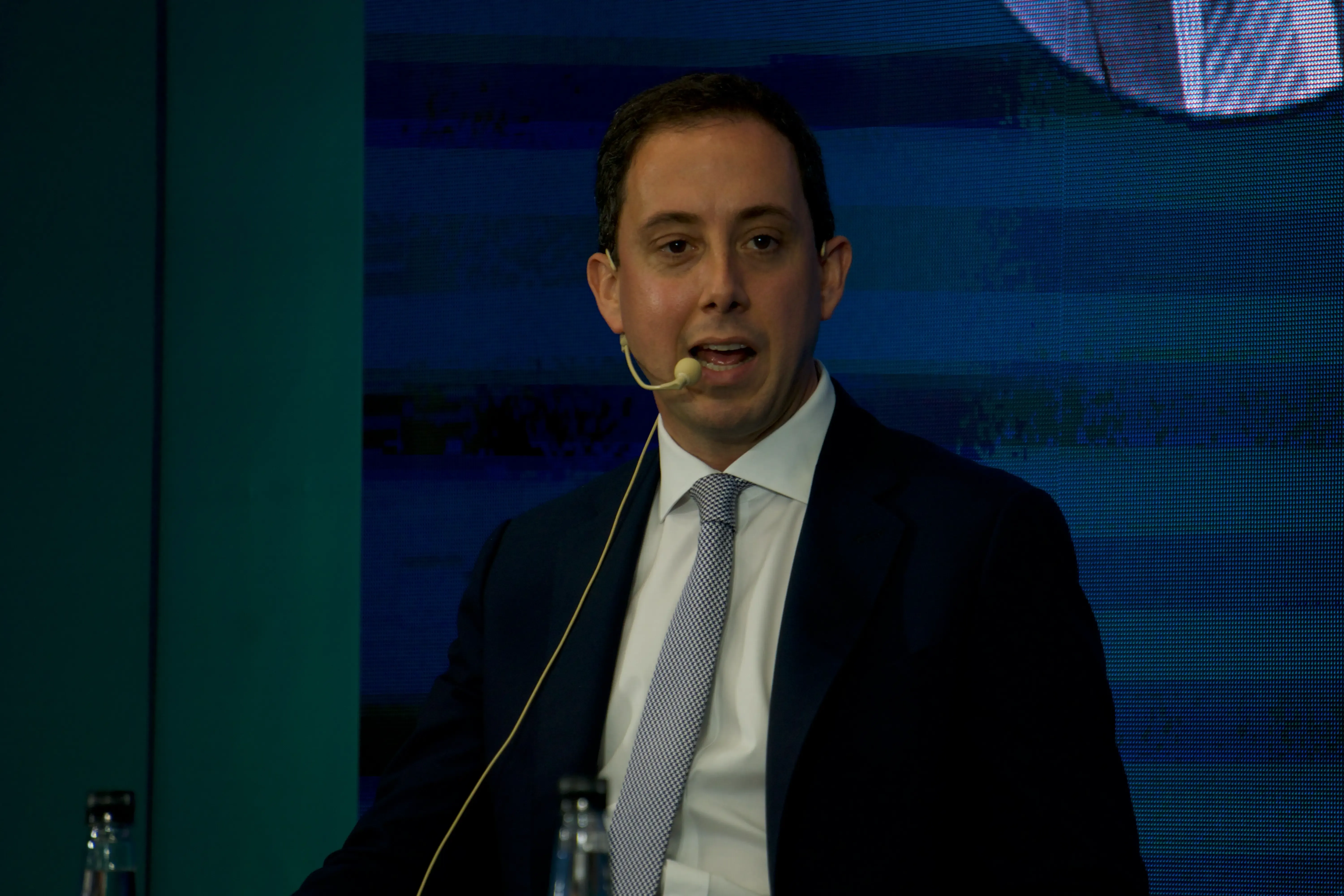  Retrato de Alejandro Núñez, presidente de Trenes Argentinos Cargas, hablando sobre logística y minería en el NOA.