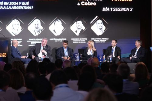Galería | Oro, Plata y Cobre 120