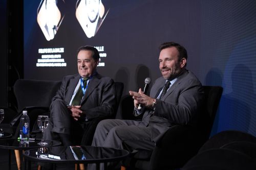 Galería | Oro, Plata y Cobre 104