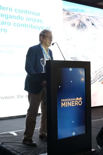 Galería | Oro, Plata y Cobre 219